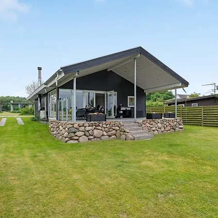 Hébergement de vacances Loi - 200m From The Sea By Interhome Fåborg