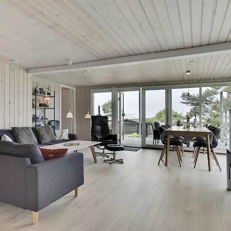 Loi - 200m From The Sea By Interhome Hébergement de vacances *