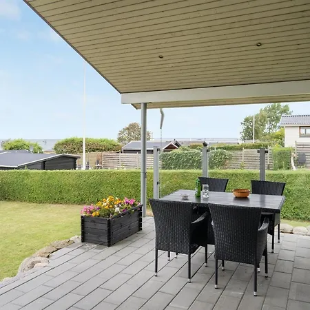 Loi - 200m From The Sea By Interhome Hébergement de vacances *