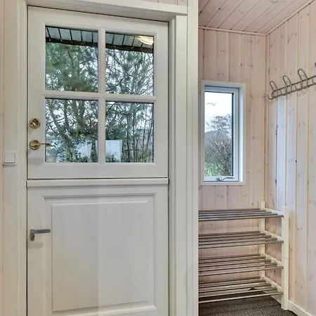 Loi - 200m From The Sea By Interhome